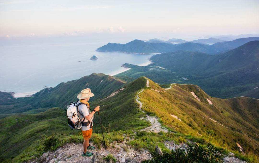 企業(yè)團(tuán)建去哪兒玩呢？戶外徒步主題團(tuán)建